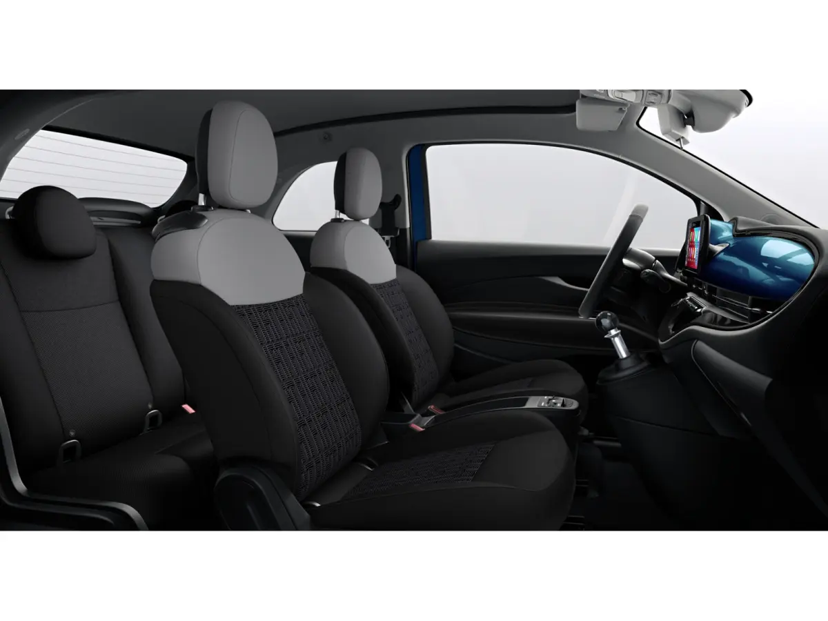 ICON | 10,25" touchscreen radio met Bluetooth, DAB & USB | Automatische airconditioning | Isofix bevestigingspunten op de achterstoelen