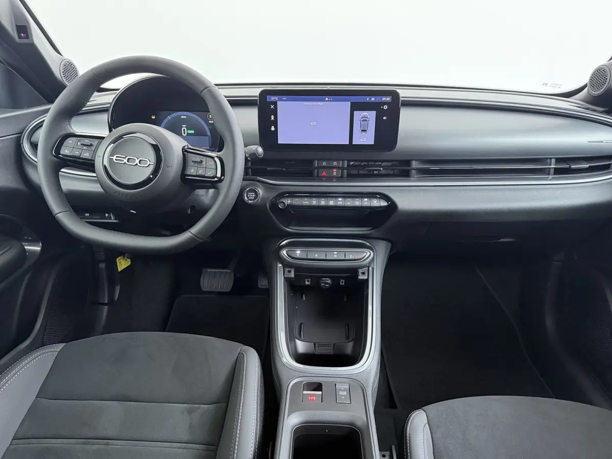 Sport | 10,25" touchscreen radio met Bluetooth, DAB & USB | Automatische airconditioning | Cruise control