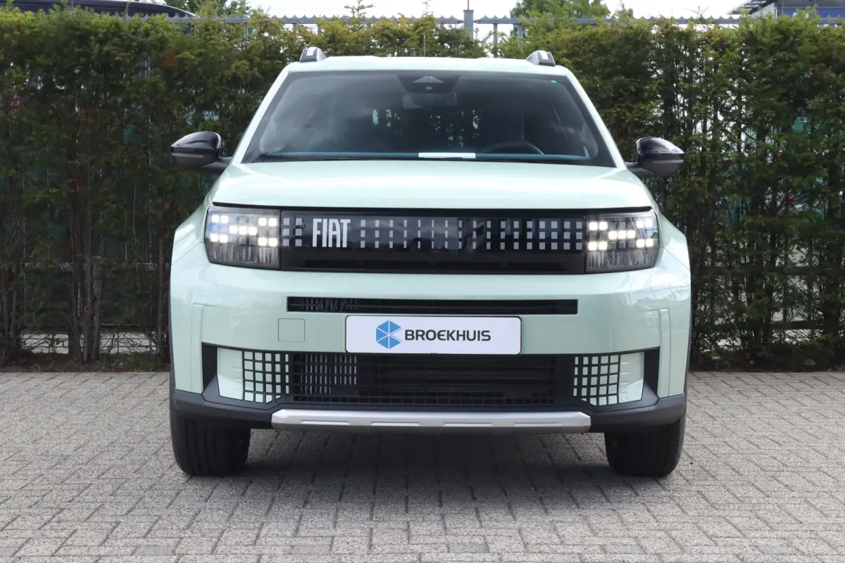 Icon | 10,25" touchscreen radio met Bluetooth, DAB & USB | Airconditioning handmatig | Cruise Control incl. speed limiter