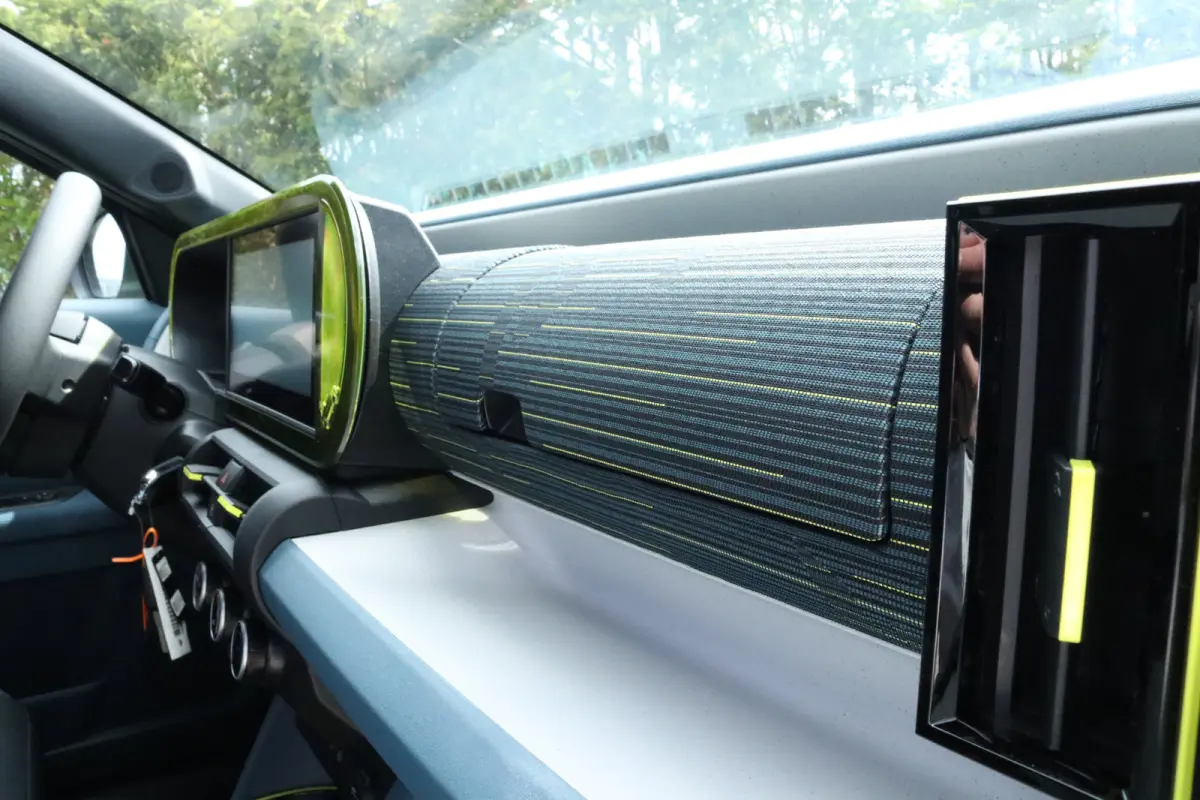 Icon | 10,25" touchscreen radio met Bluetooth, DAB & USB | Airconditioning handmatig | Cruise Control incl. speed limiter