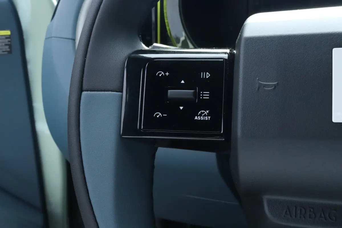 Icon | 10,25" touchscreen radio met Bluetooth, DAB & USB | Airconditioning handmatig | Cruise Control incl. speed limiter