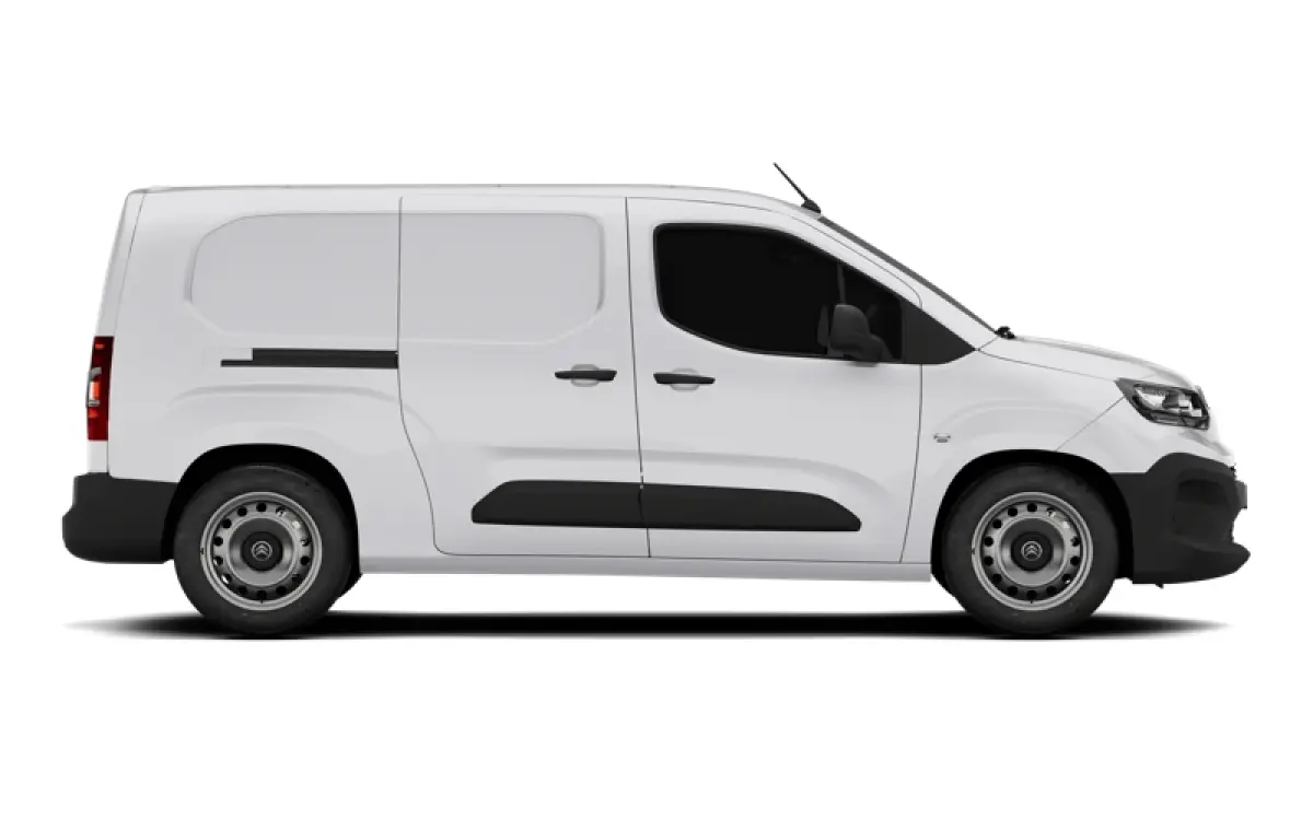 Standaard - Elektrisch | Elektrisch verstelbare en verwarmbare buitenspiegels | Parkeersensoren achter | Verwarmbare voorstoelen