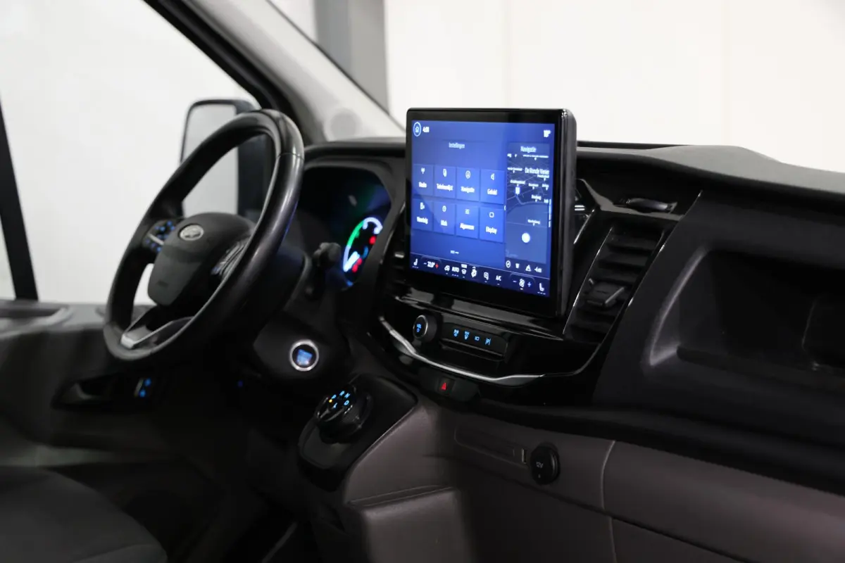 350 L4H3 Trend 68 kWh CAMERA NAVI