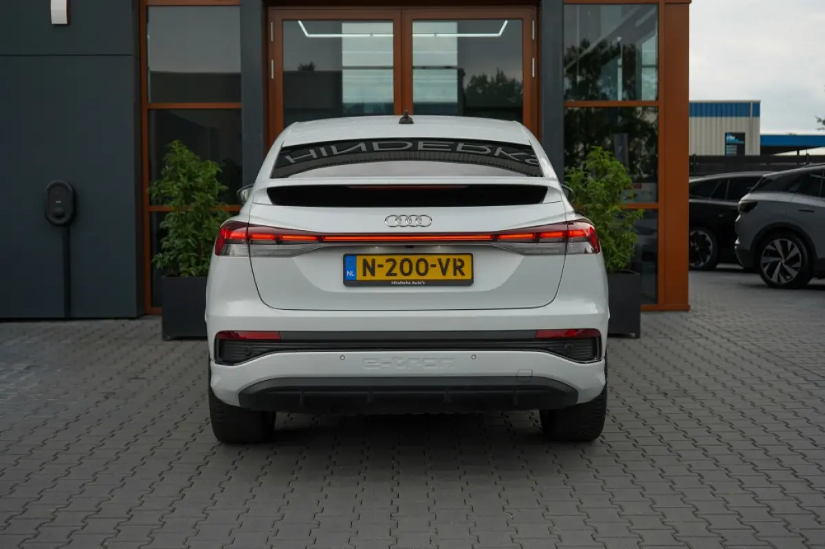 35 L ed S Com 55 kWh | 91,36% SOH | Sonos | Matrix | Camera | Adap. Cruise |