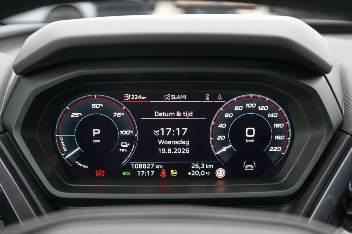 35 L ed S Com 55 kWh | 91,36% SOH | Sonos | Matrix | Camera | Adap. Cruise |