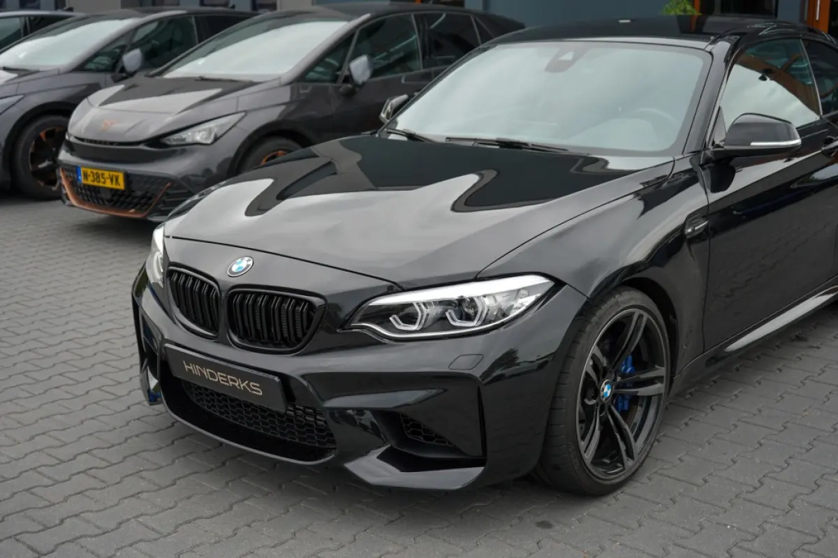 M2 DCT | Carbon | H&K | CarPlay | Memory | Camera | Adaptive LED