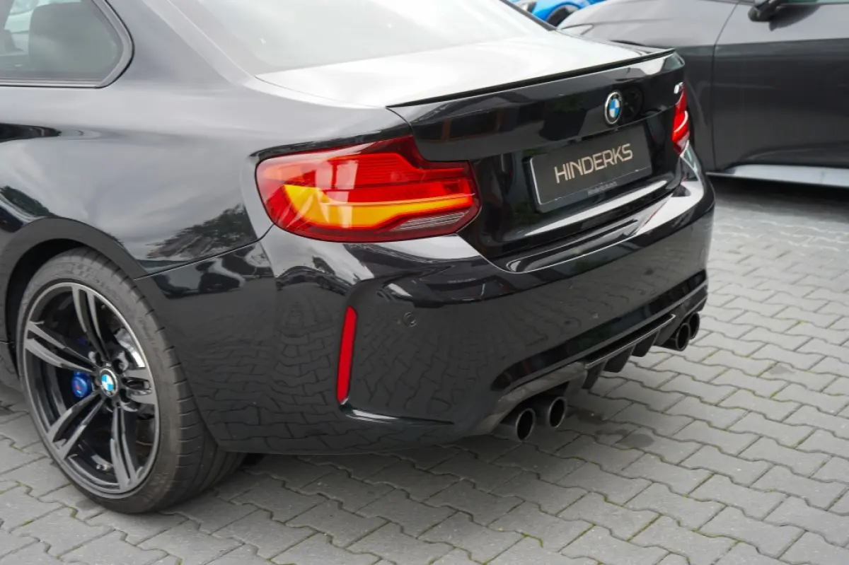 M2 DCT | Carbon | H&K | CarPlay | Memory | Camera | Adaptive LED