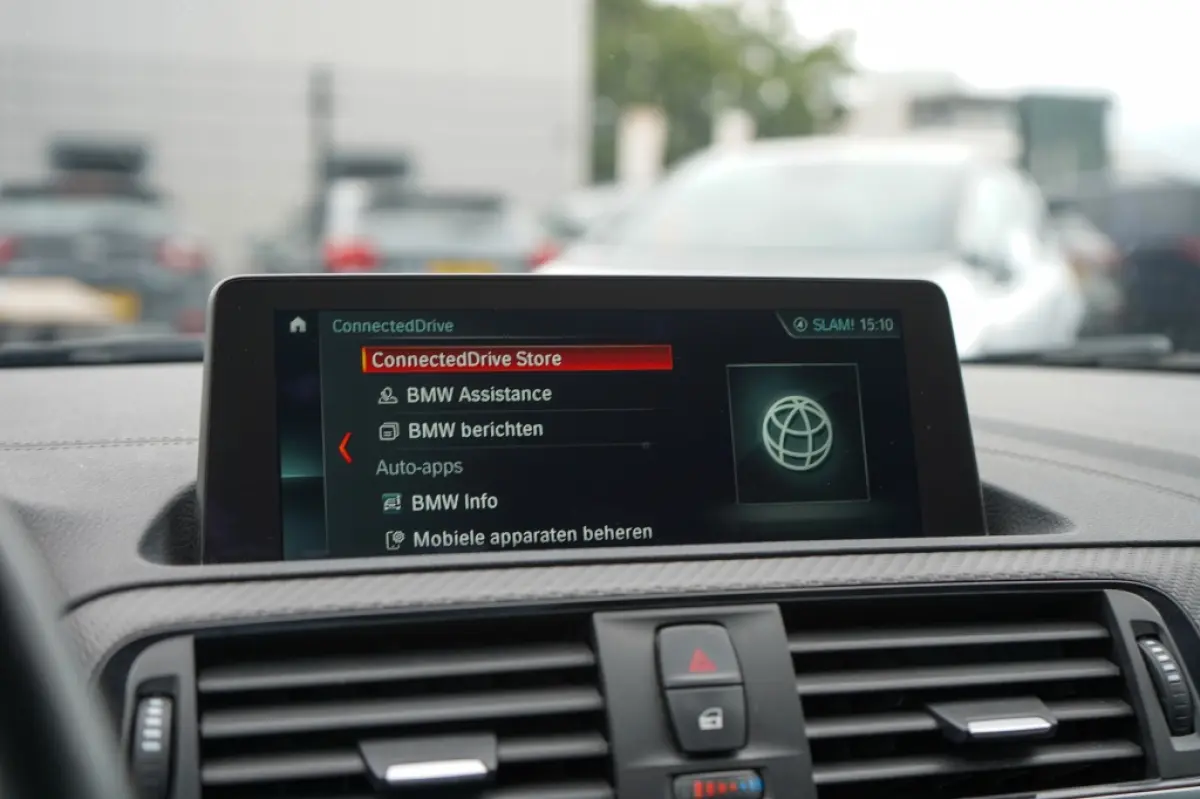 M2 DCT | Carbon | H&K | CarPlay | Memory | Camera | Adaptive LED