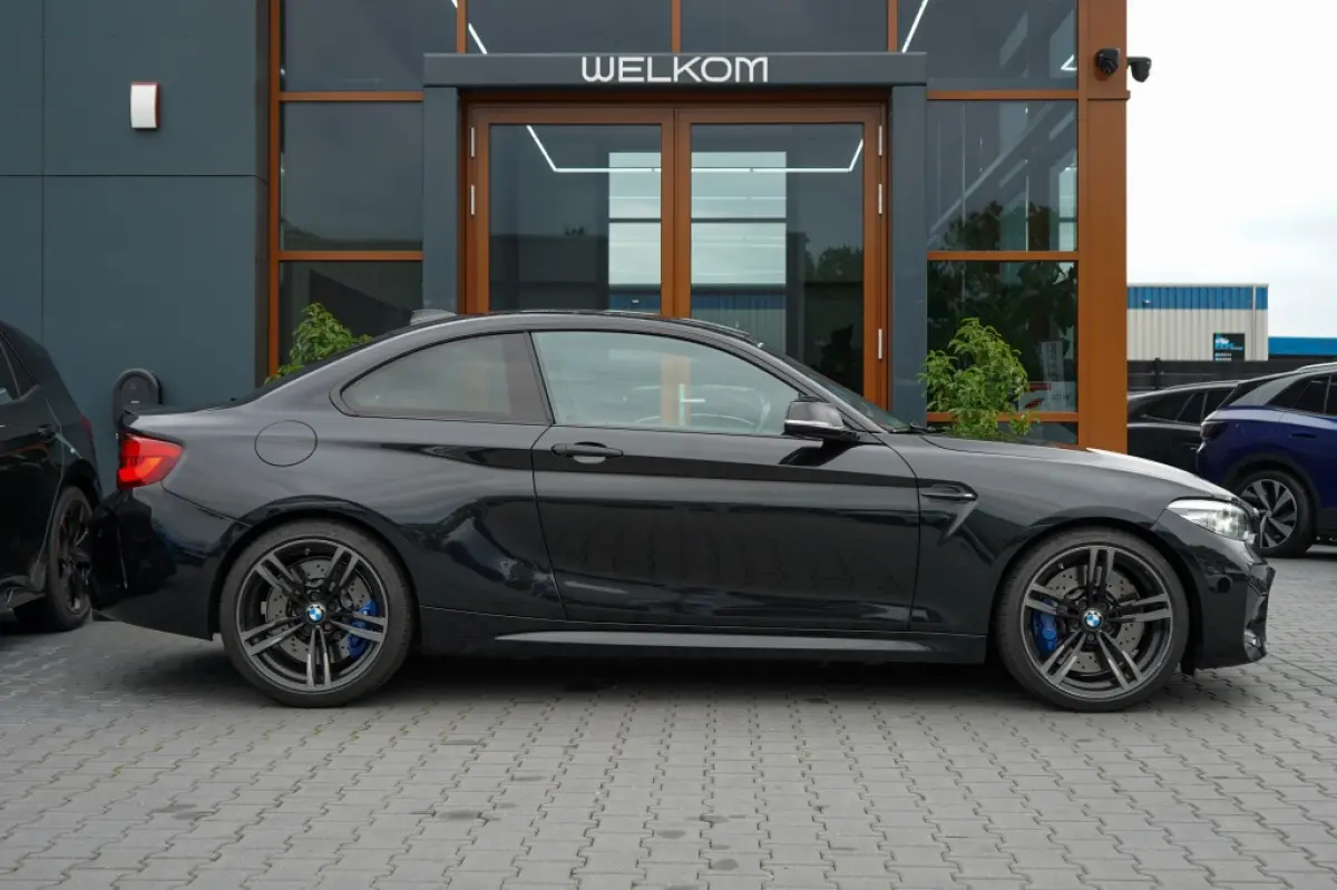 M2 DCT | Carbon | H&K | CarPlay | Memory | Camera | Adaptive LED