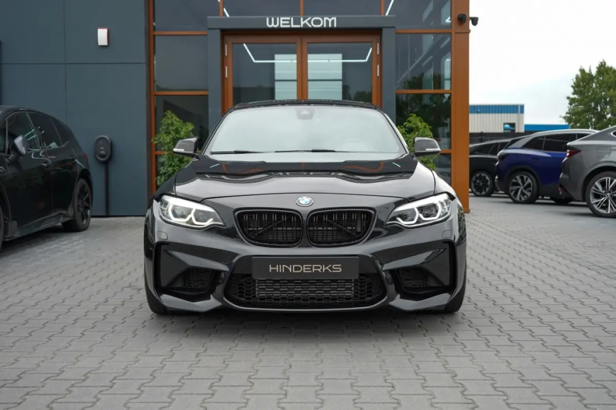 M2 DCT | Carbon | H&K | CarPlay | Memory | Camera | Adaptive LED
