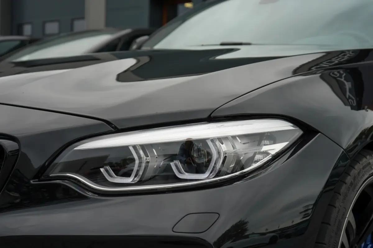 M2 DCT | Carbon | H&K | CarPlay | Memory | Camera | Adaptive LED
