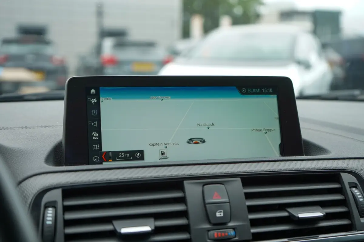 M2 DCT | Carbon | H&K | CarPlay | Memory | Camera | Adaptive LED