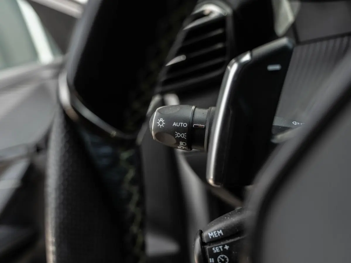1.2 PureTech GT-Line Keyless|Cam|Carplay|VOL!