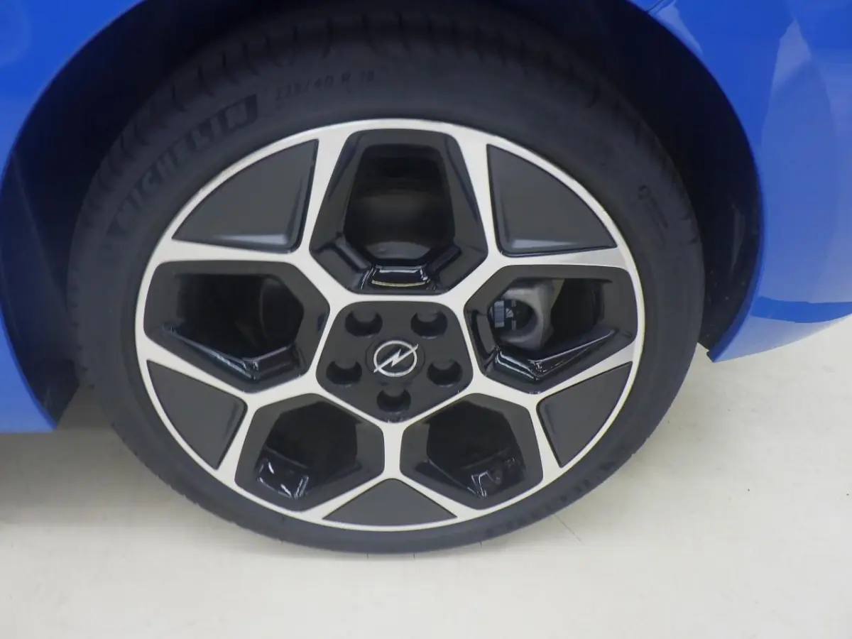 1.6 Turbo Plug In Hybrid GS Leder Alcantara