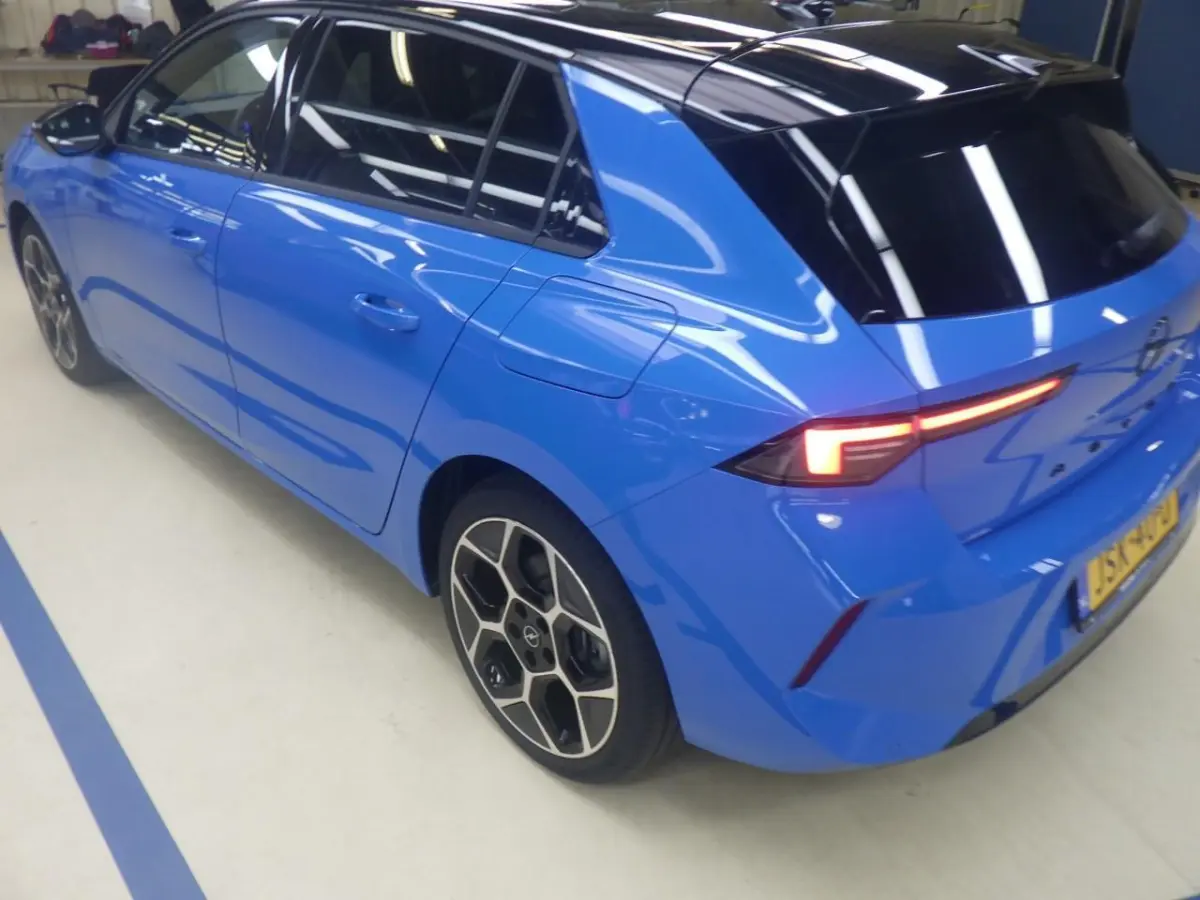 1.6 Turbo Plug In Hybrid GS Leder Alcantara