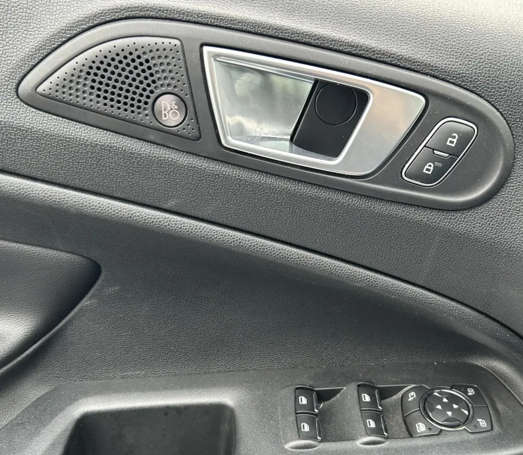 1.0 EcoBoost ST-Line 125PK | ZEER LUXE! | Nette Staat! | Volledige Onderhoudshistorie | 2026 Onderhoud Gehad | NL Auto | NAP | Trekhaak | Dodehoekdetectie | Xenon | B&O Audio | Achteruitrijc