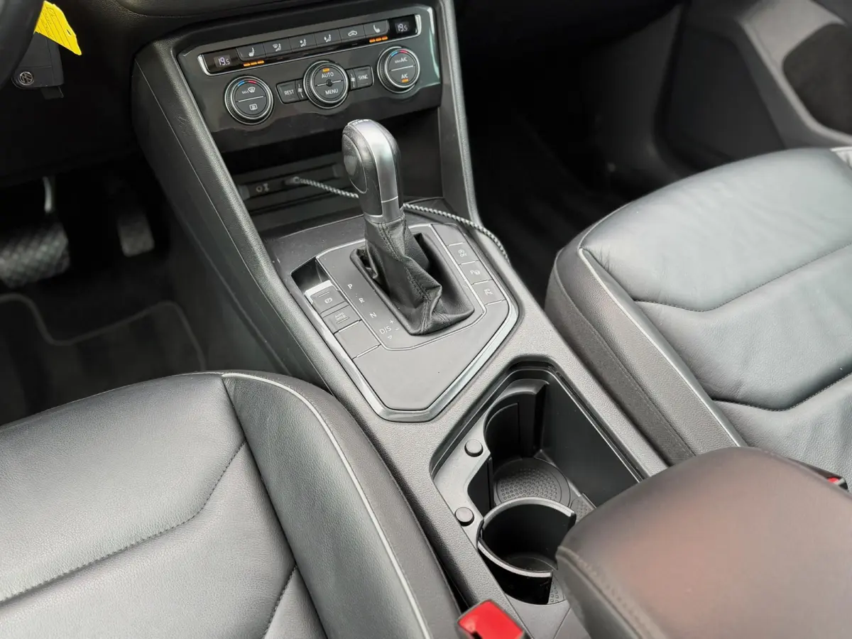 1.4 TSI ACT R-Line Pano Virtual Memory 360