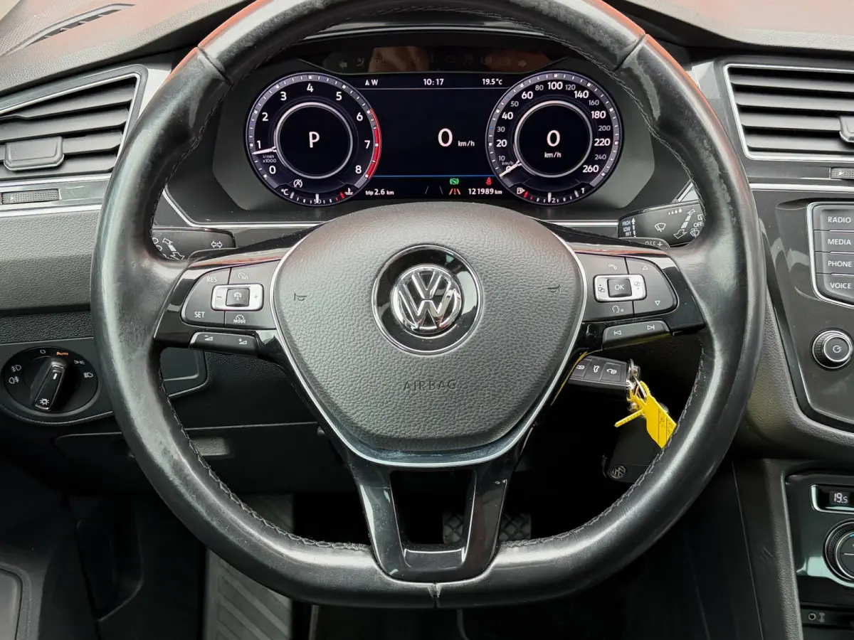 1.4 TSI ACT R-Line Pano Virtual Memory 360