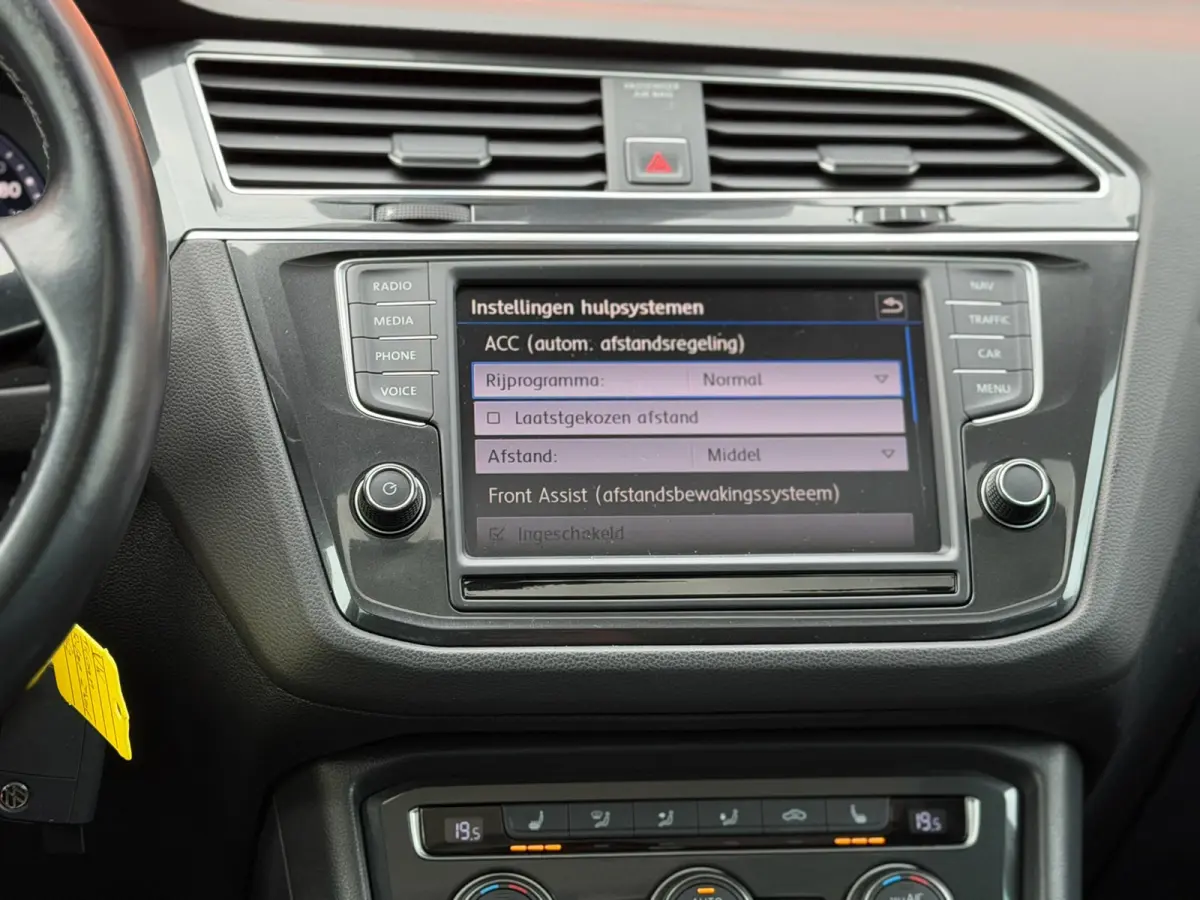 1.4 TSI ACT R-Line Pano Virtual Memory 360