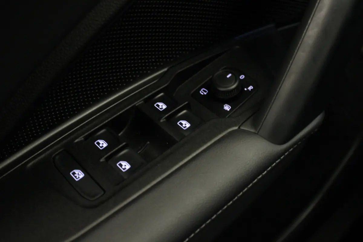 1.5 eHybrid Life |Camera|Navi| PLUG-IN hybrid
