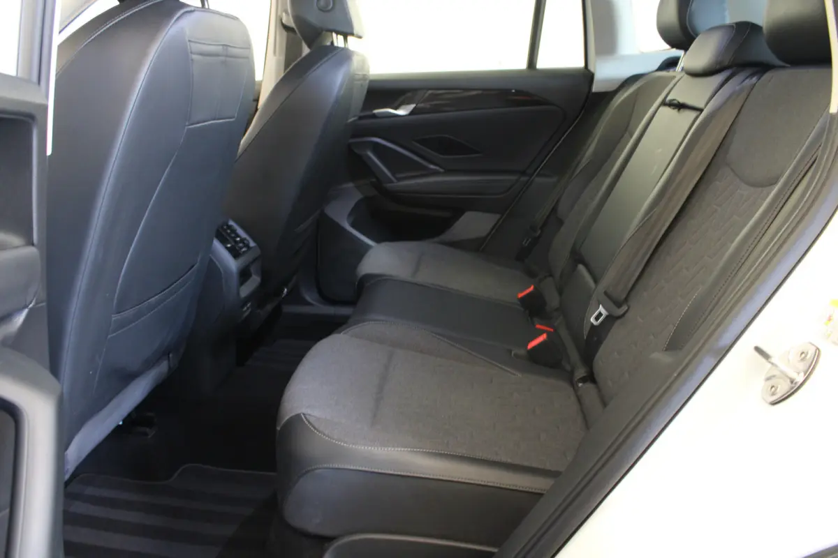 1.5 eHybrid Life |Camera|Navi| PLUG-IN hybrid