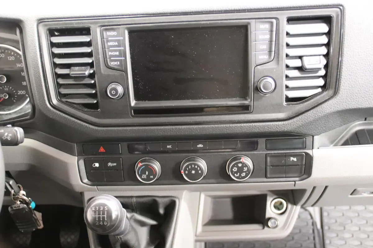 2.0 TDI 140PK L3H3 EURO 6 3000KG trekvermogen Volkswagen Crafter 35 2.0 TDI 140PK L3H3 (oude L2H2) EURO 6