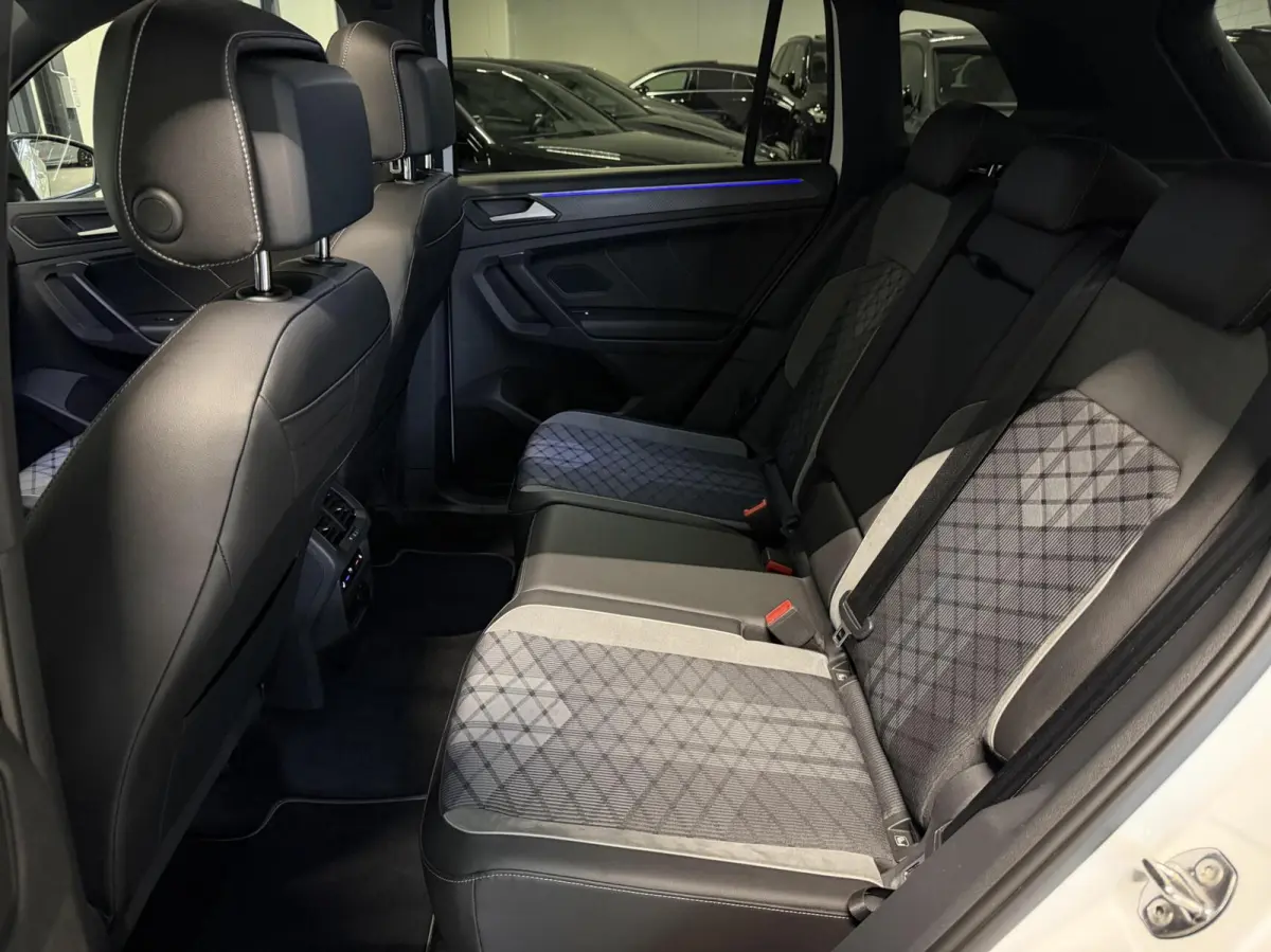 1.5 TSI R-Line Pano Head-up Trekhaak VOL!