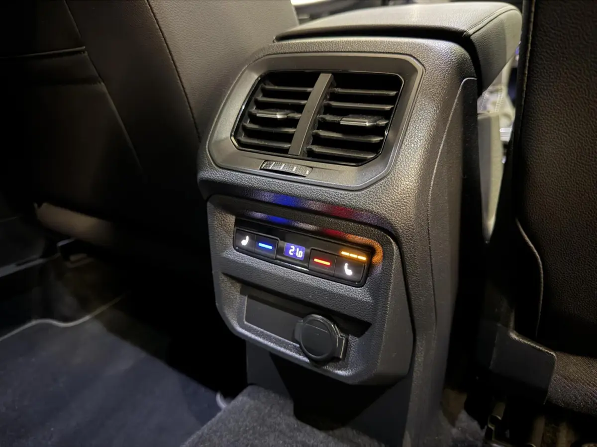 1.5 TSI R-Line Pano Head-up Trekhaak VOL!