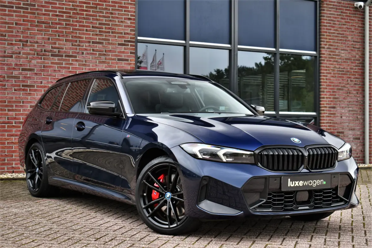 330e xDrive M-Sport Pro Pano DA-Prof 360 HUD H/K E-zetels 19inch