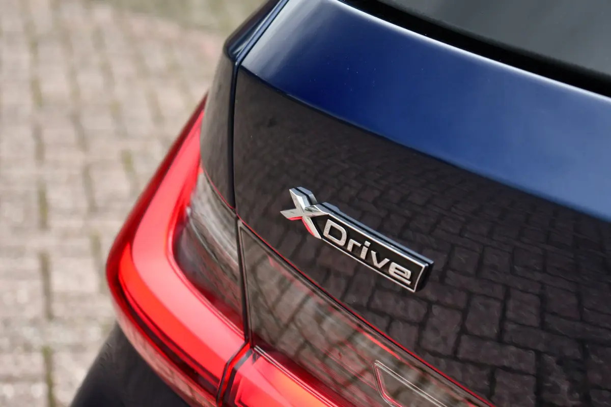330e xDrive M-Sport Pro Pano DA-Prof 360 HUD H/K E-zetels 19inch