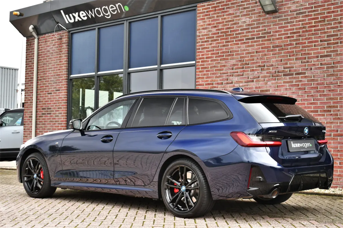 330e xDrive M-Sport Pro Pano DA-Prof 360 HUD H/K E-zetels 19inch