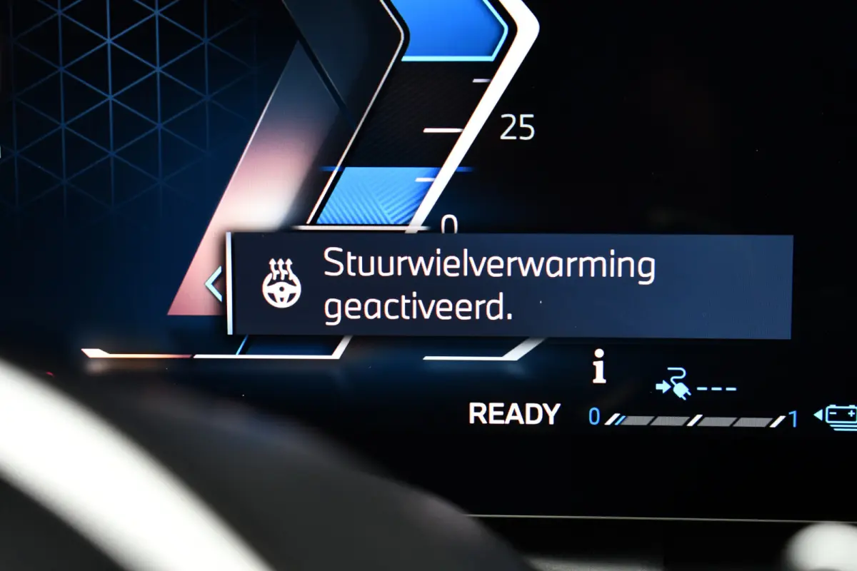 330e xDrive M-Sport Pro Pano DA-Prof 360 HUD H/K E-zetels 19inch