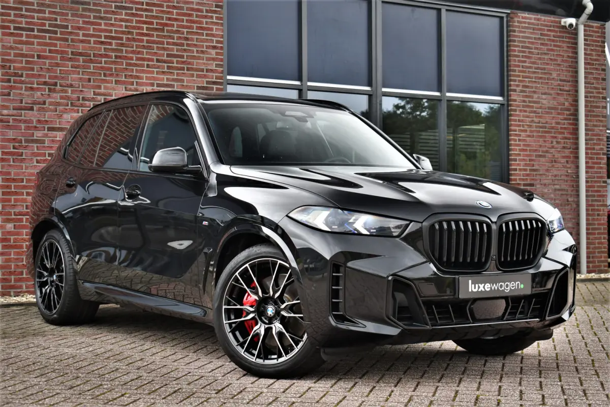xDrive50e M-Sport Pro Skylounge Trekh ACC Comf-seat 360 H/K HUD Soft-close