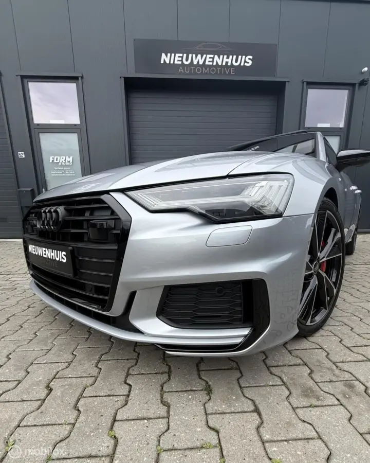 55TFSIe quattro Competition Matrix l Pano