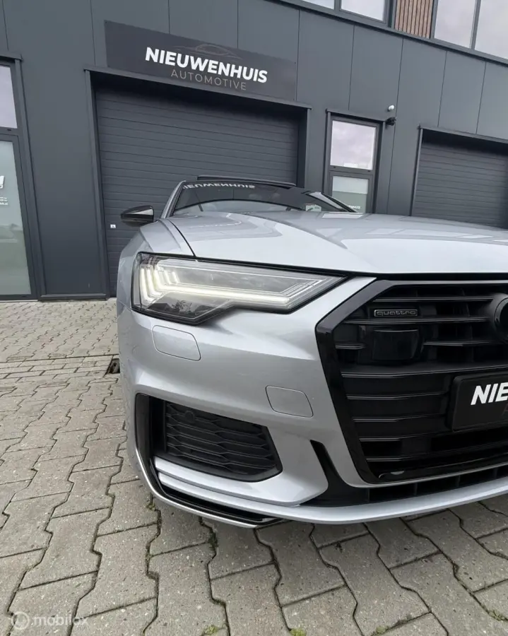 55TFSIe quattro Competition Matrix l Pano