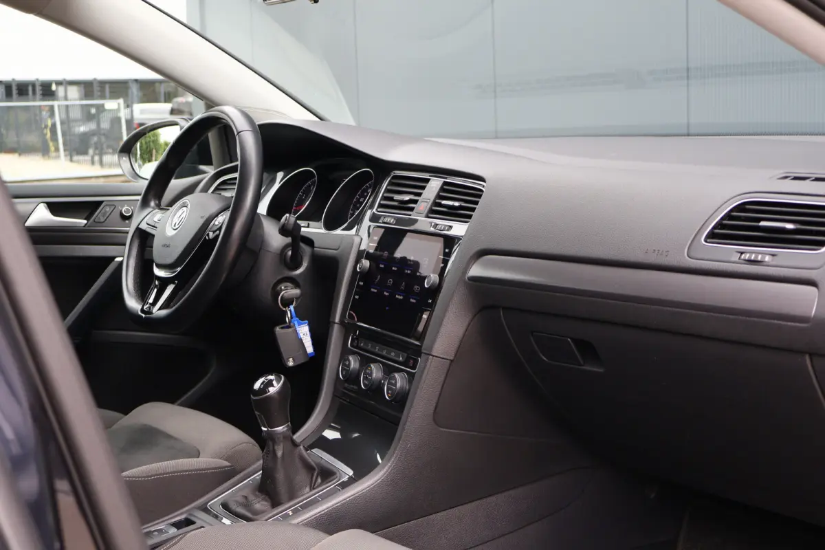 1.5 TSI Highline 7.5 | Stoelverwarming | Trekhaak | Alcantara | Adaptieve Cruise Control | Apple Carplay / Android Auto