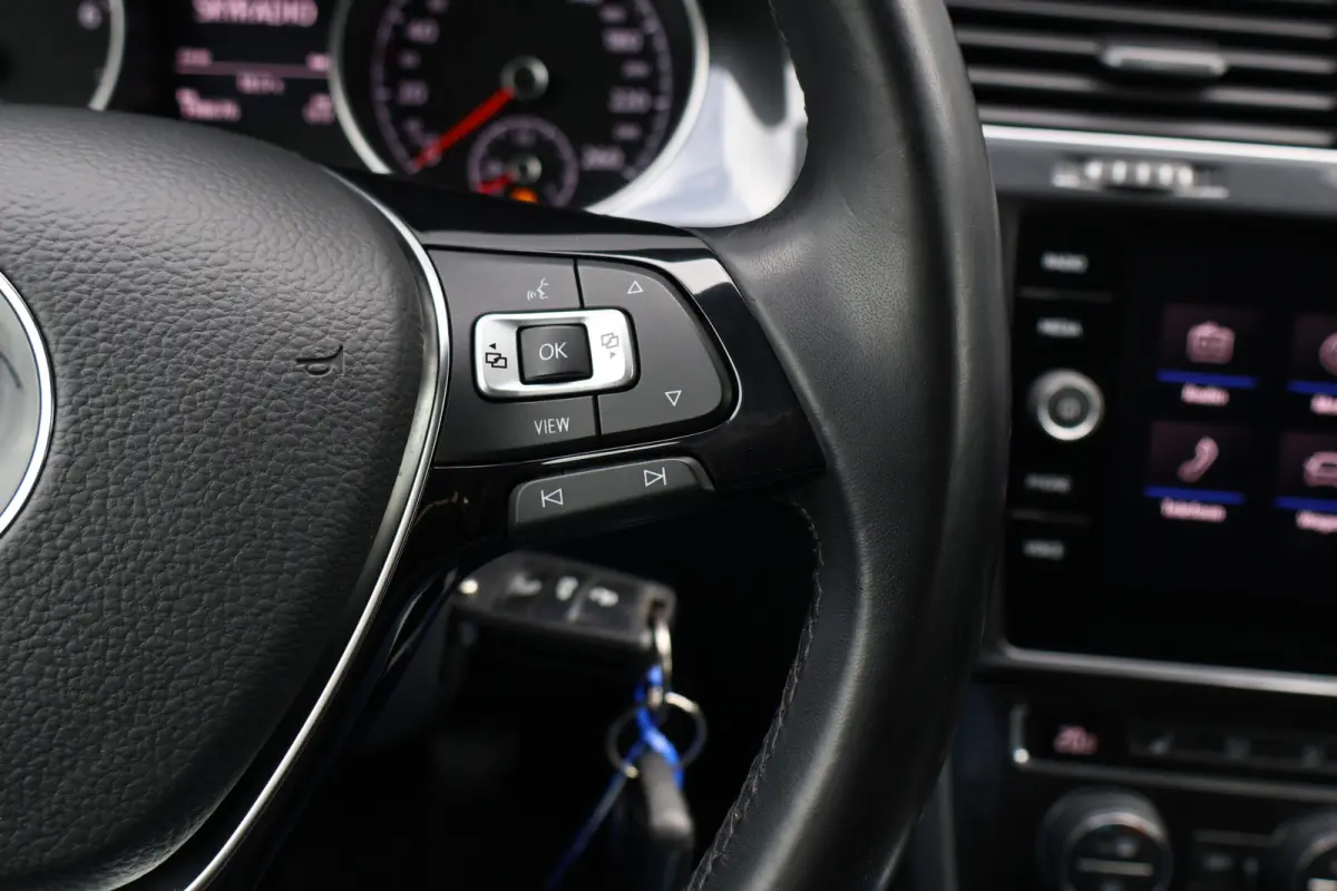 1.5 TSI Highline 7.5 | Stoelverwarming | Trekhaak | Alcantara | Adaptieve Cruise Control | Apple Carplay / Android Auto