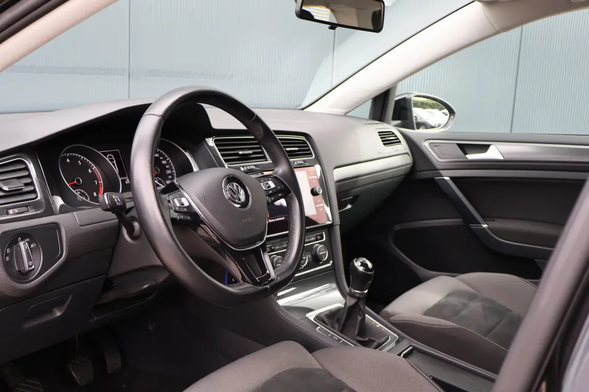 1.5 TSI Highline 7.5 | Stoelverwarming | Trekhaak | Alcantara | Adaptieve Cruise Control | Apple Carplay / Android Auto