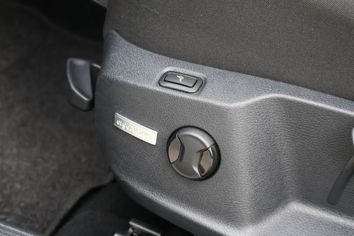 1.5 TSI Highline 7.5 | Stoelverwarming | Trekhaak | Alcantara | Adaptieve Cruise Control | Apple Carplay / Android Auto