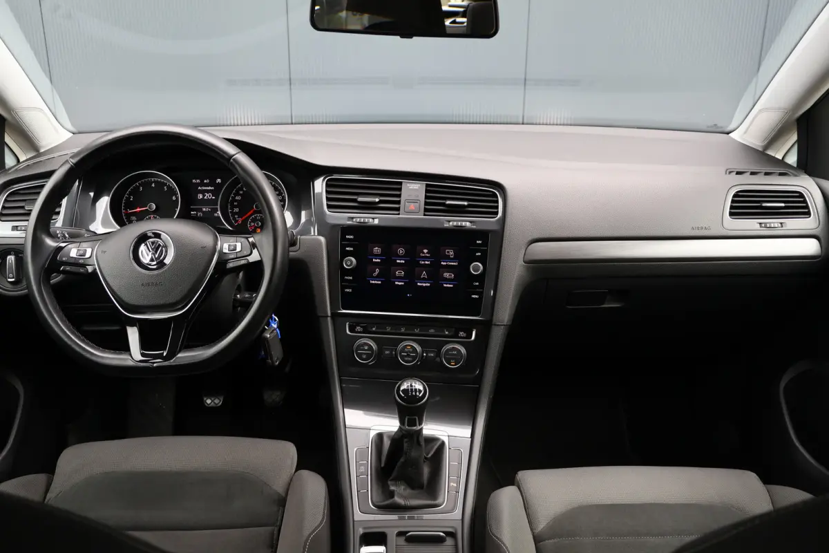 1.5 TSI Highline 7.5 | Stoelverwarming | Trekhaak | Alcantara | Adaptieve Cruise Control | Apple Carplay / Android Auto