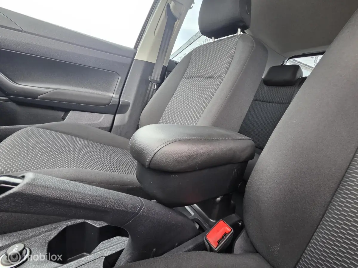 1.0 MPI Comfortline Business Nav/Led/PDC/CC