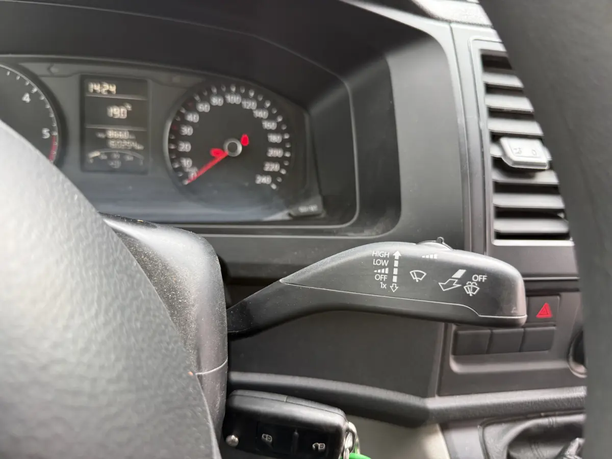 T6 150PK Open Laadbak Cruise Control Airco 2.2T Trekhaak Pritische Pickup Open Box