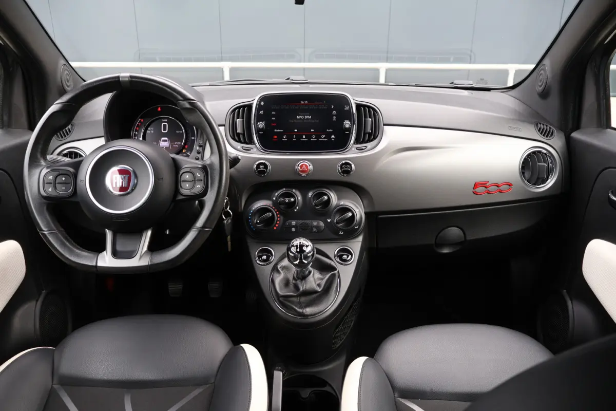 1.2 S Sport | Half lederen sportstoelen | Digitale tellers | Navi | Bluetooth | Parkeersensoren | 16 Inch lichtmetaal