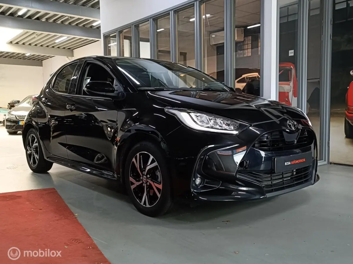 1.5 Hybrid AUTOMAAT 5 JAAR GARANTIE XENON LED camera CARPLAY ANDROID Cruide stoelver velgen