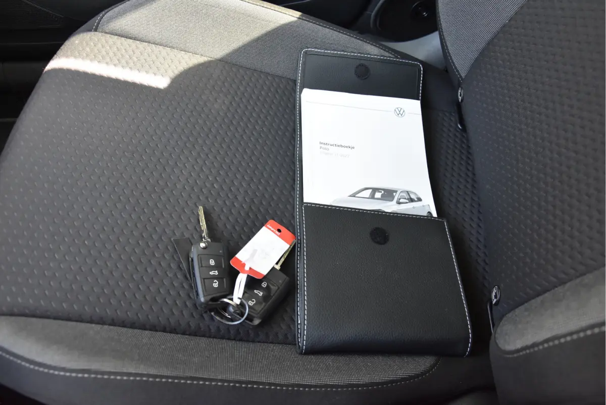 1.0 TSI Life Business ECC ACC IQ-drive Virtueel-groot Camera PDC NAP