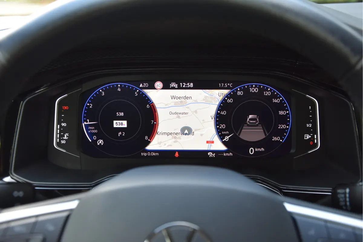 1.0 TSI Life Business ECC ACC IQ-drive Virtueel-groot Camera PDC NAP