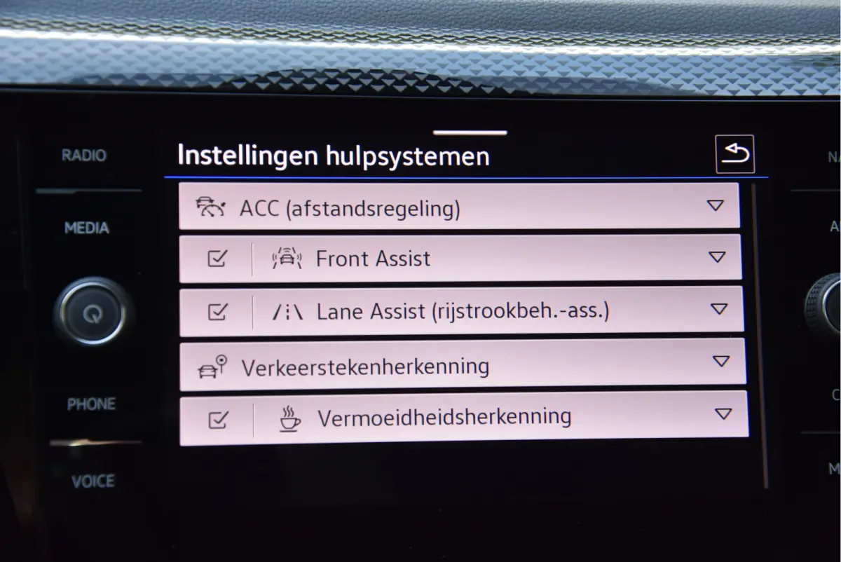 1.0 TSI Life Business ECC ACC IQ-drive Virtueel-groot Camera PDC NAP