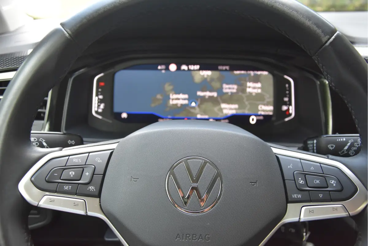 1.0 TSI Life Business ECC ACC IQ-drive Virtueel-groot Camera PDC NAP