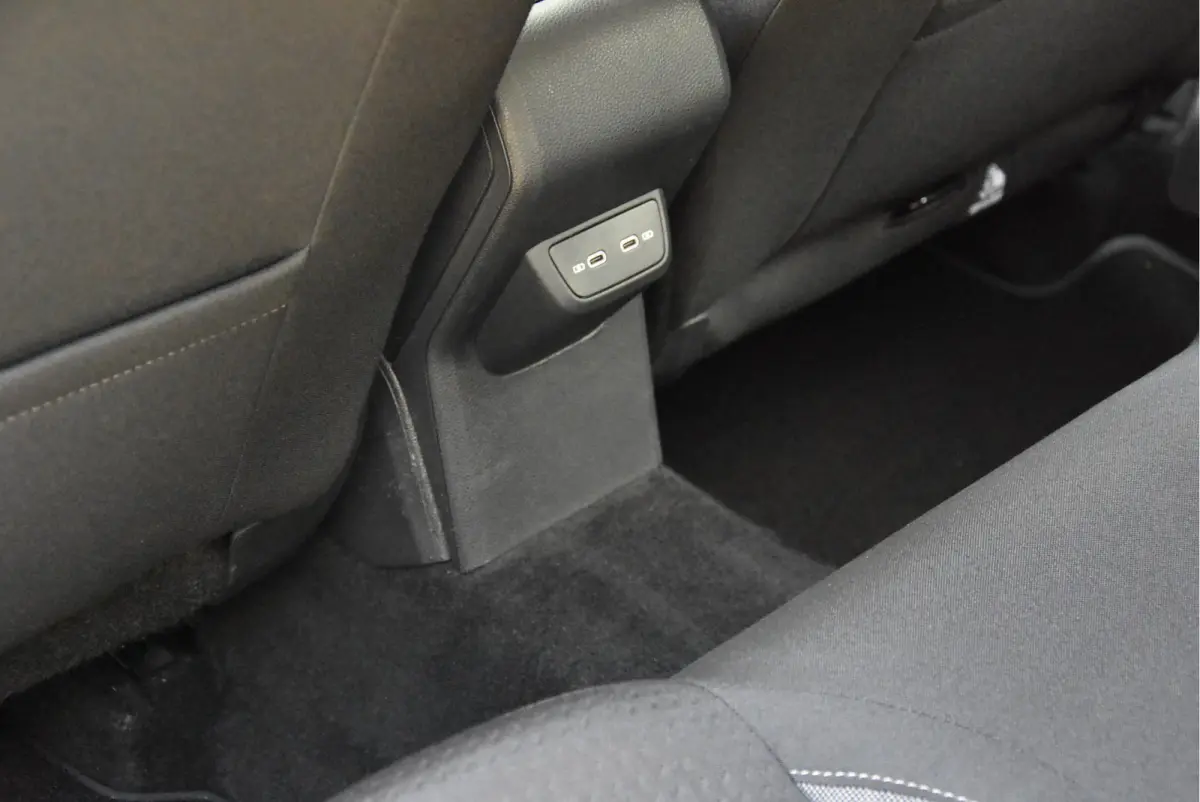 1.0 TSI Life Business ECC ACC IQ-drive Virtueel-groot Camera PDC NAP