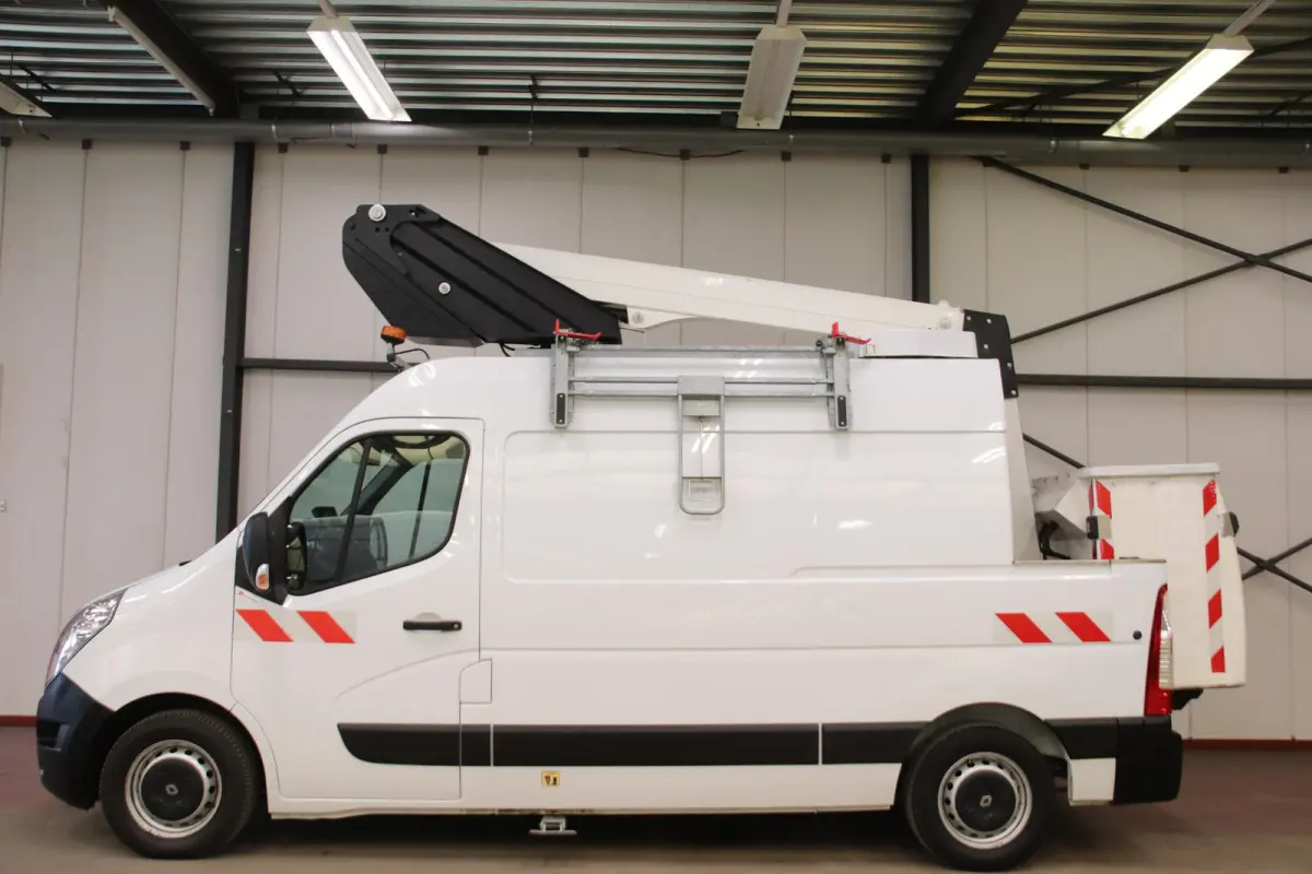 AUTOHOOGWERKER 12 METER NACELLE FRANCE ELEVATEUR